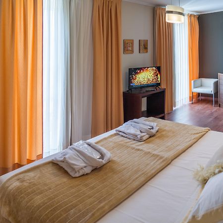 O Val Do Naseiro Hotel Viveiro Bagian luar foto