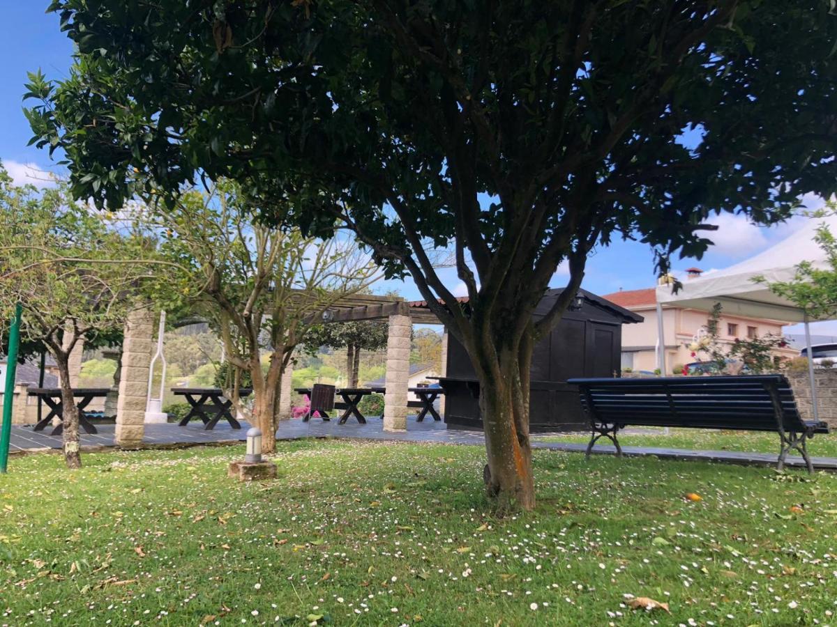 O Val Do Naseiro Hotel Viveiro Bagian luar foto