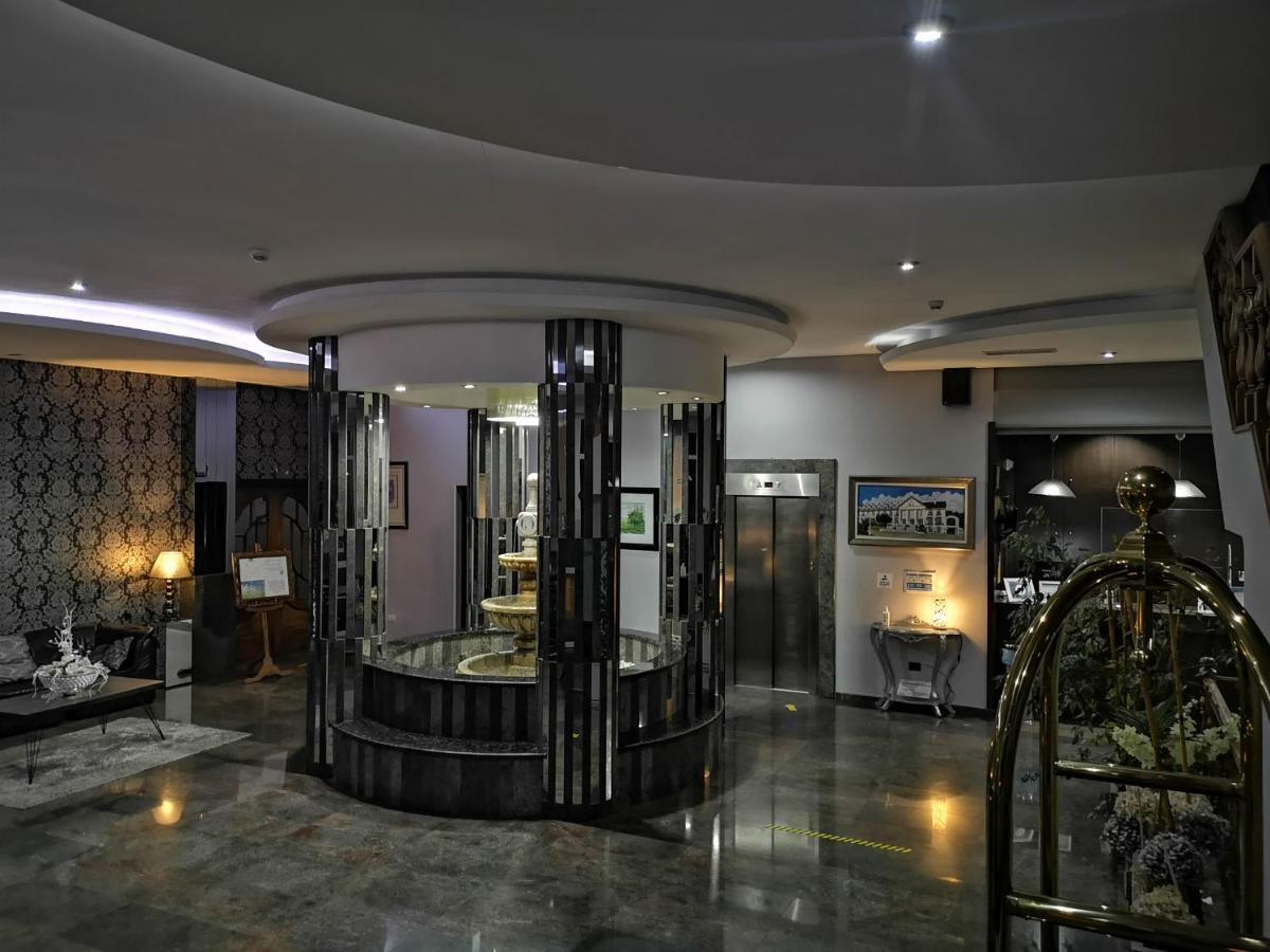 O Val Do Naseiro Hotel Viveiro Bagian luar foto