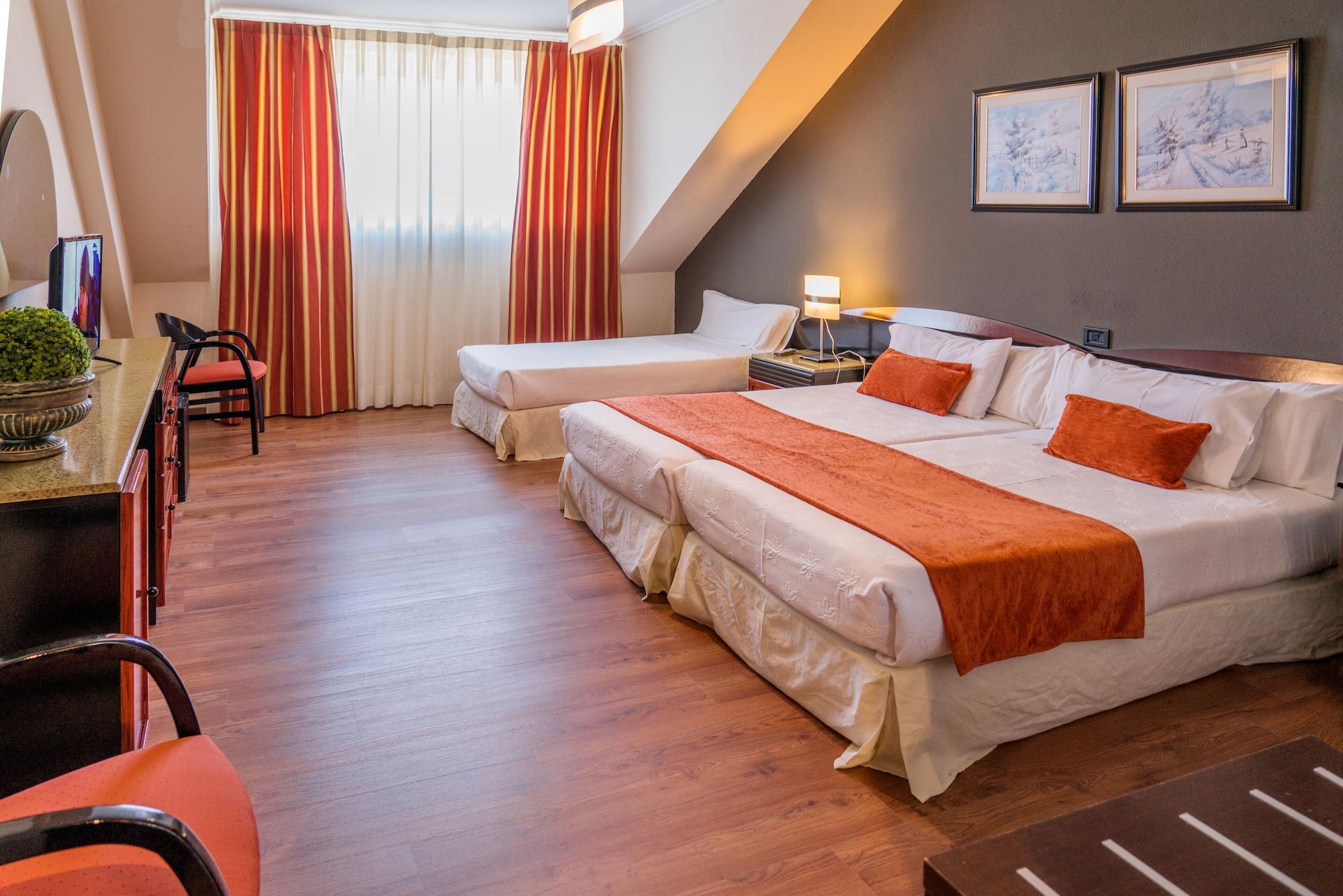 O Val Do Naseiro Hotel Viveiro Bagian luar foto