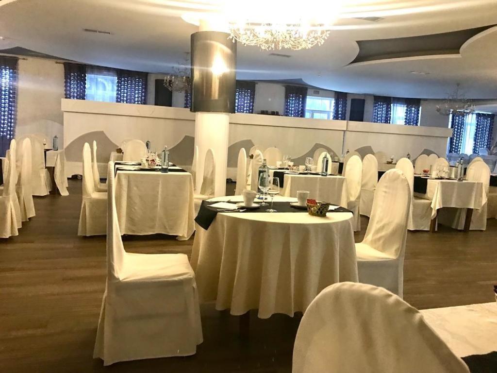 O Val Do Naseiro Hotel Viveiro Bagian luar foto