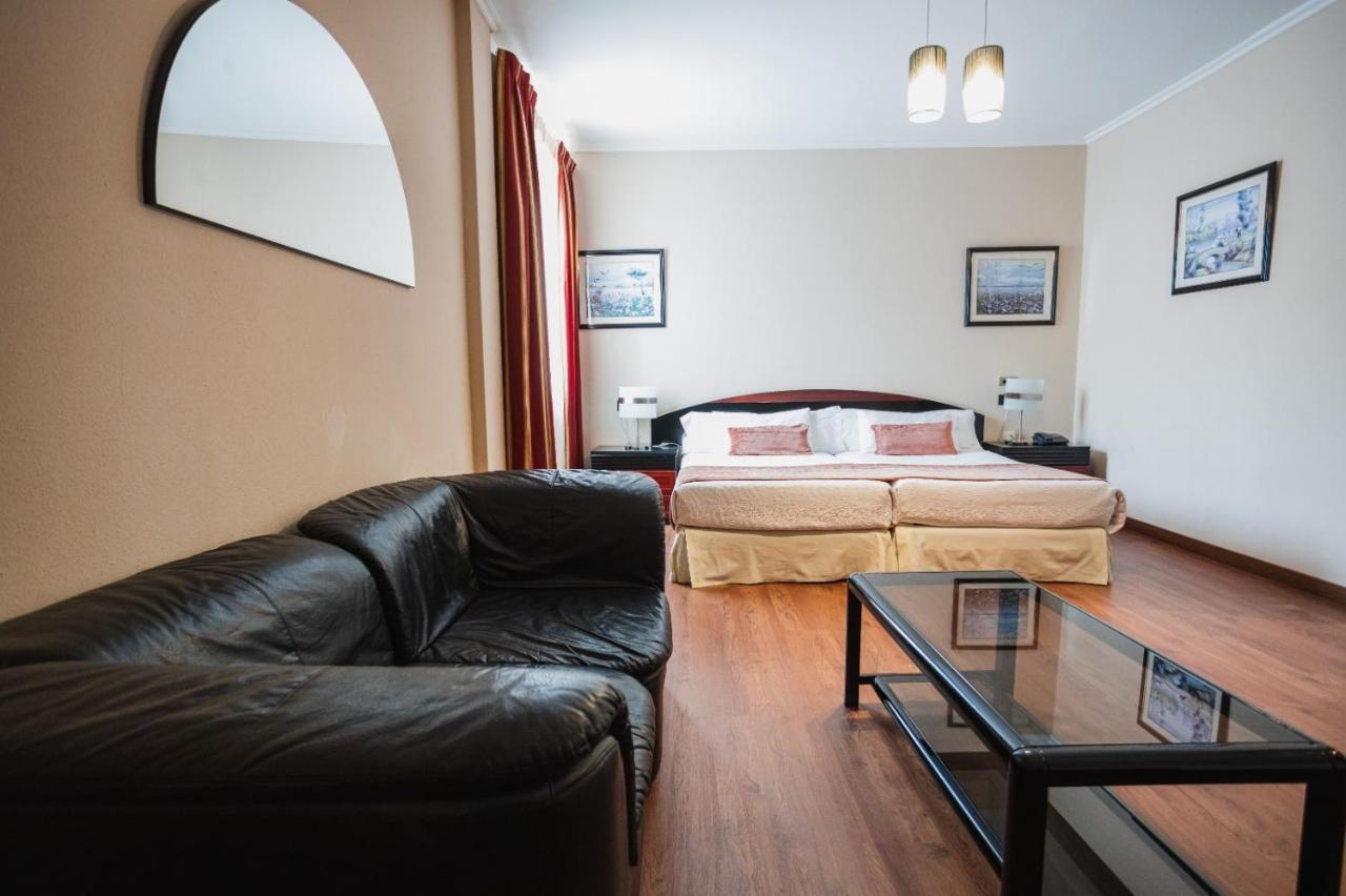 O Val Do Naseiro Hotel Viveiro Bagian luar foto