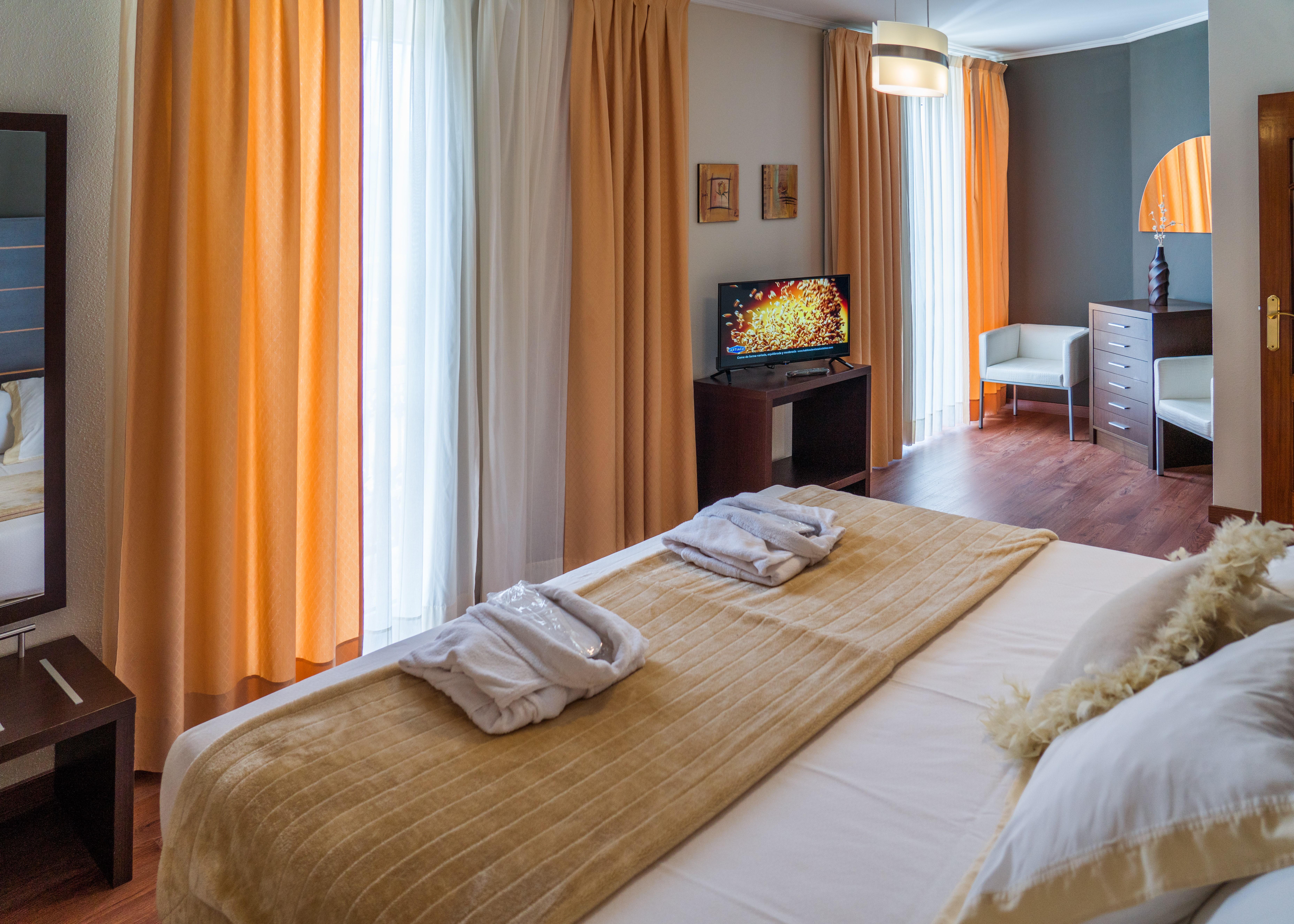 O Val Do Naseiro Hotel Viveiro Bagian luar foto